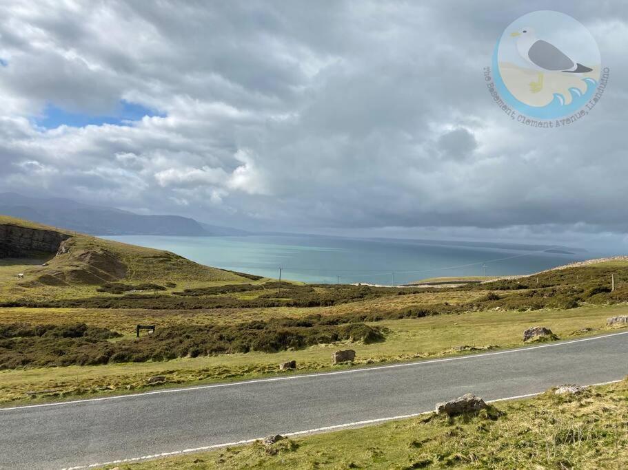 Central Llandudno, Private Parking Near To Beach, Pier & Shops Exterior foto