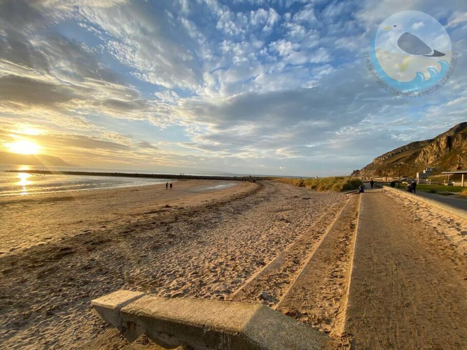Central Llandudno, Private Parking Near To Beach, Pier & Shops Exterior foto