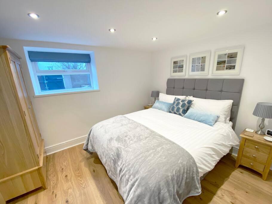 Central Llandudno, Private Parking Near To Beach, Pier & Shops Exterior foto