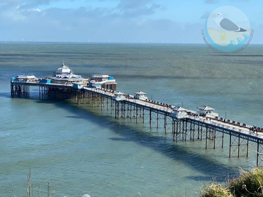 Central Llandudno, Private Parking Near To Beach, Pier & Shops Exterior foto